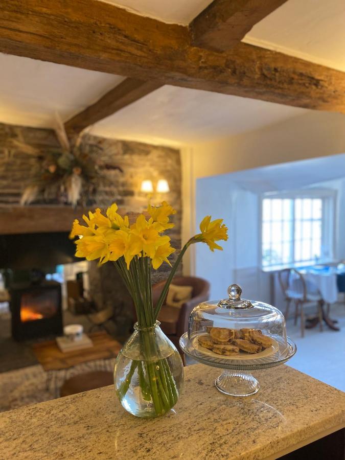 Three Cocks Hotel Brecon Dış mekan fotoğraf