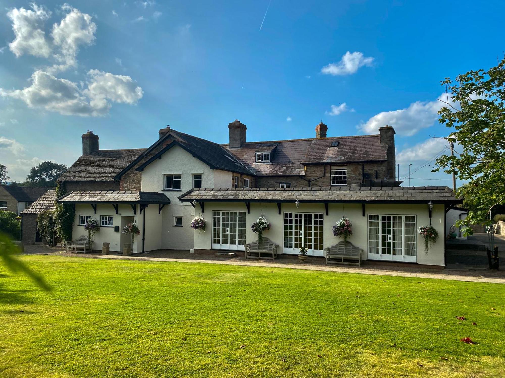 Three Cocks Hotel Brecon Dış mekan fotoğraf